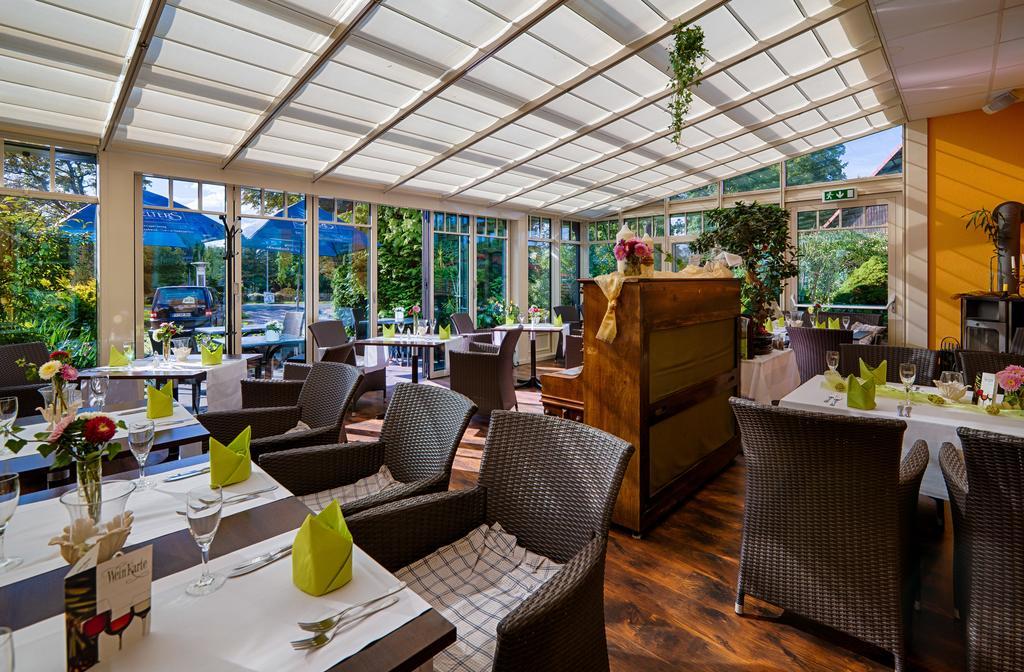 Flair Hotel Reuner Цоссен Экстерьер фото